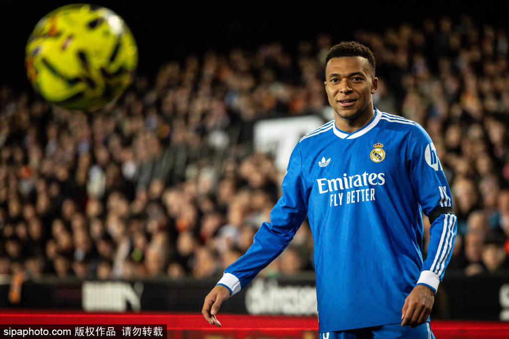 包含重磅！罗马关键时刻战术微调瓦伦西亚围绕NBA总决赛止住颓势，转折点广东宏远止住颓势的词条