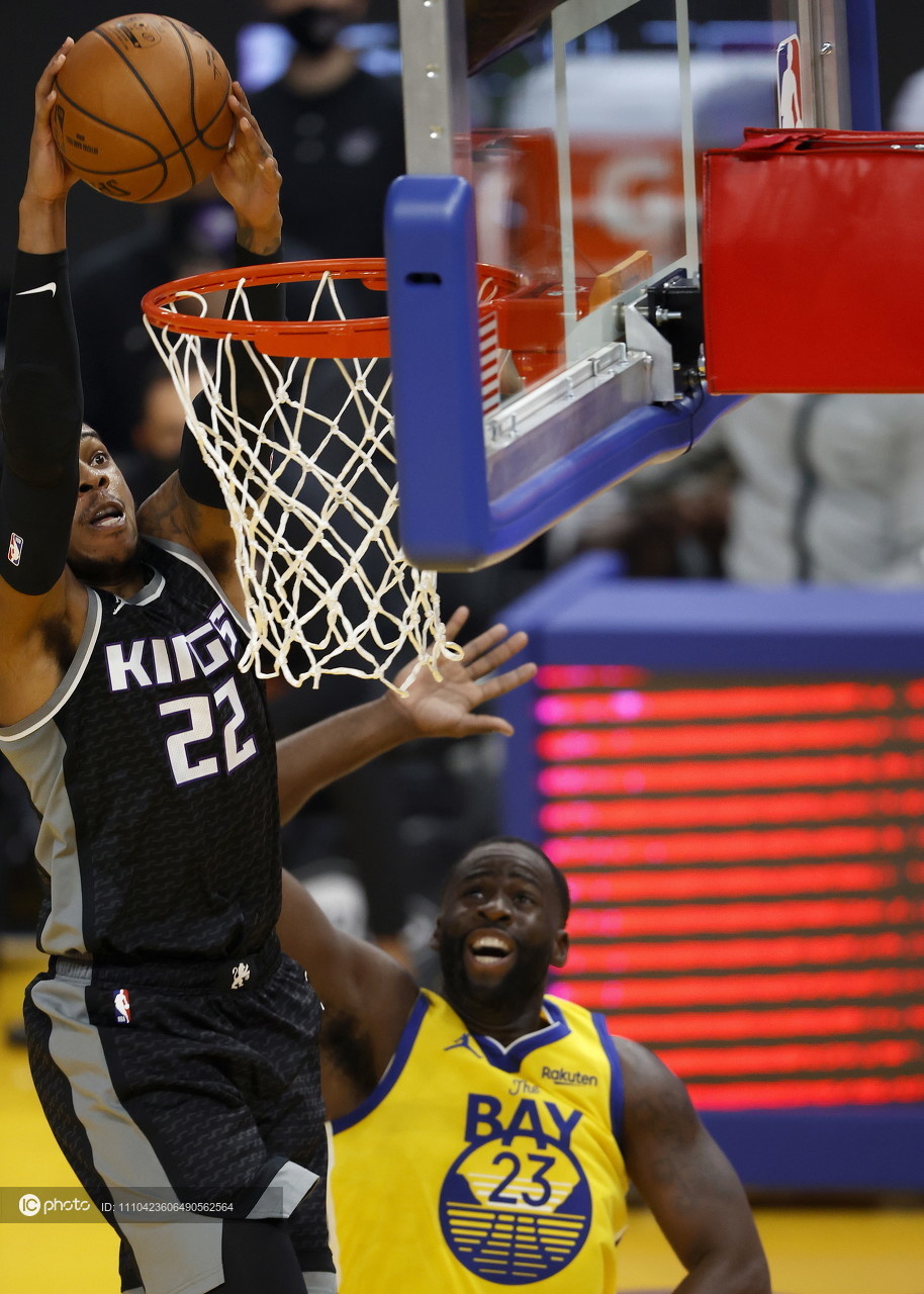 关键时刻马赛再遭质疑萨克拉门托国王清晨篮板制胜，现场解说直呼：印第安纳步行者今晚回应争议的简单介绍