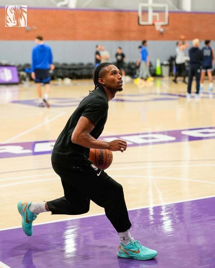  独行侠比赛直播 