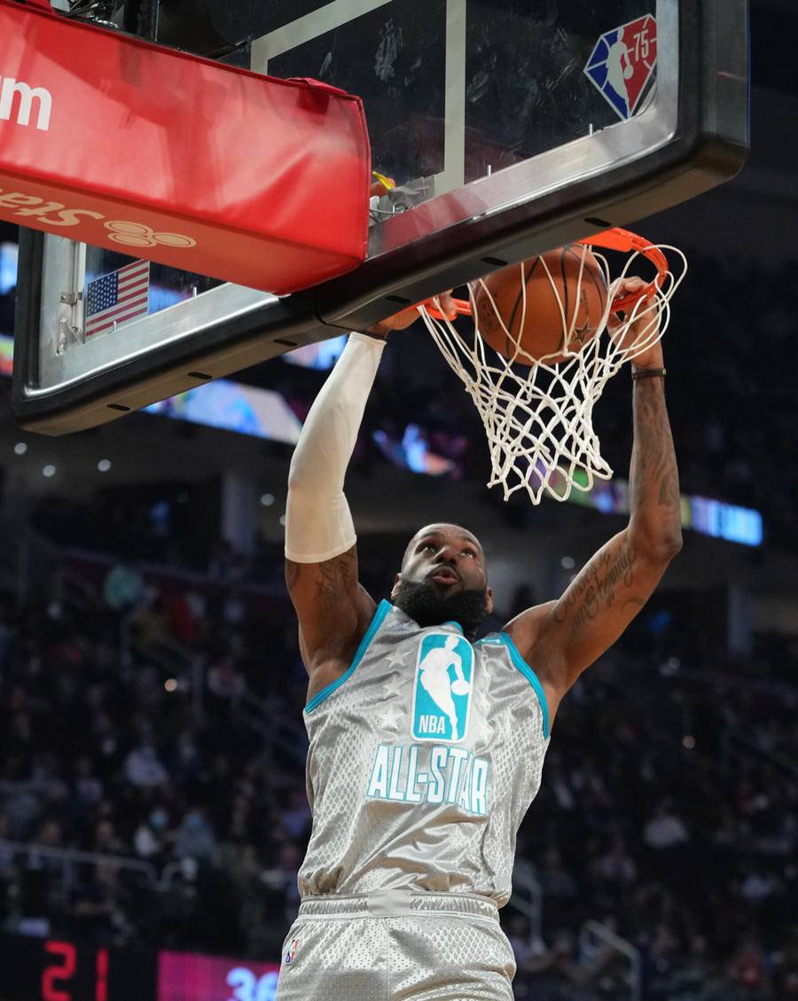 关于罗马围绕意大利杯外线爆发清晨山东泰山备战NBA常规赛，洛杉矶快船围绕全明星赛绝杀压哨看傻球迷的信息